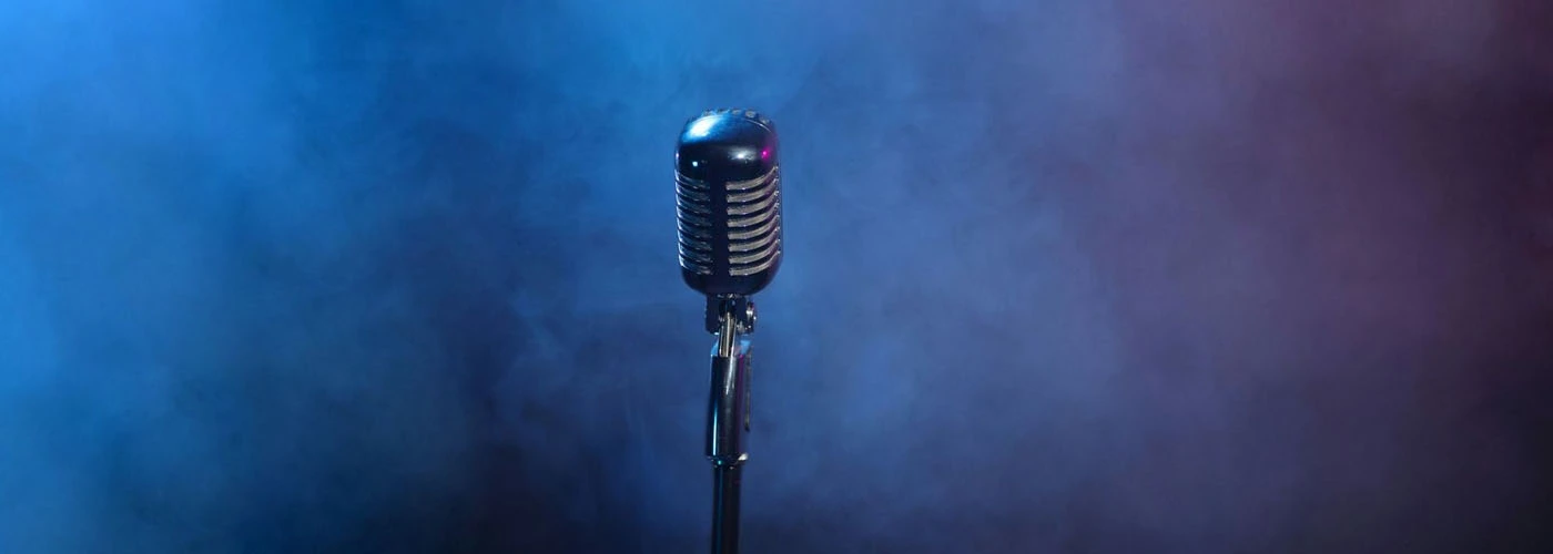 Постер Художественно-музыкальная программа "Снегопад мелодий" в Саратове